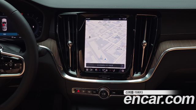 Volvo S60 2024 — photo 21
