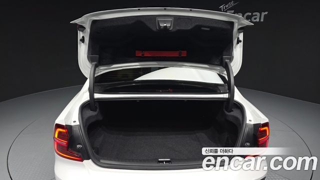 Volvo S60 2024 — photo 26