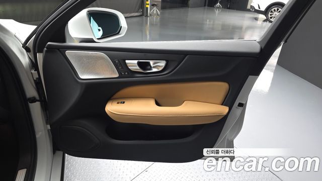 Volvo S60 2024 — photo 14