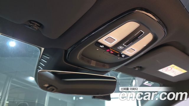 Volvo S60 2024 — photo 28