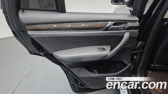 BMW X4 2016 — photo 15