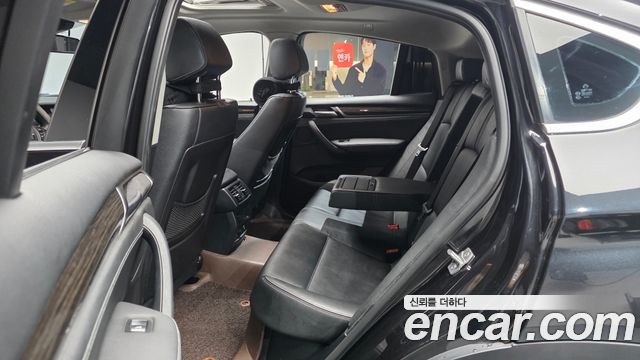 BMW X4 2016 — photo 16