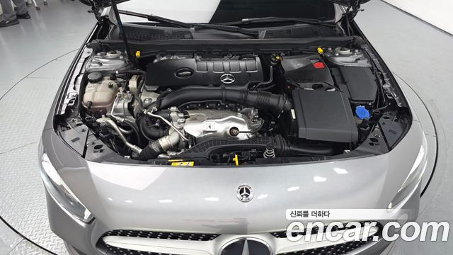 Mercedes-Benz A-Class 2023 — photo 6