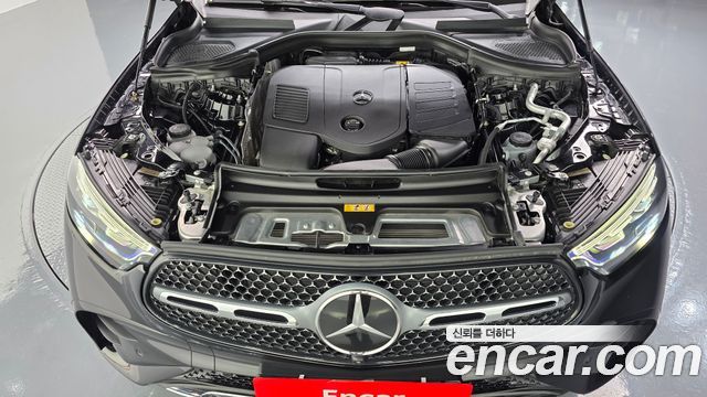 Mercedes-Benz GLC-Class 2025 — photo 6