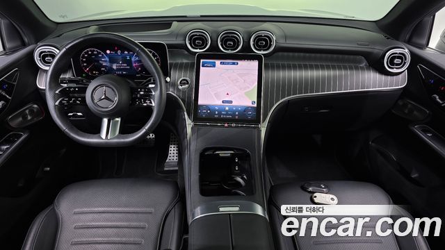 Mercedes-Benz GLC-Class 2025 — photo 10