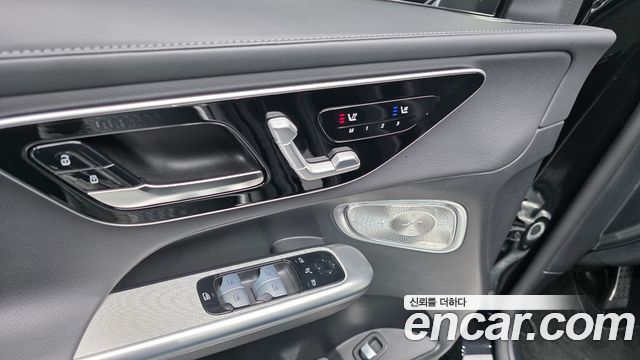 Mercedes-Benz GLC-Class 2025 — photo 28