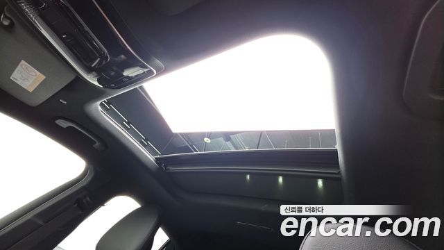 Mercedes-Benz GLC-Class 2025 — photo 32