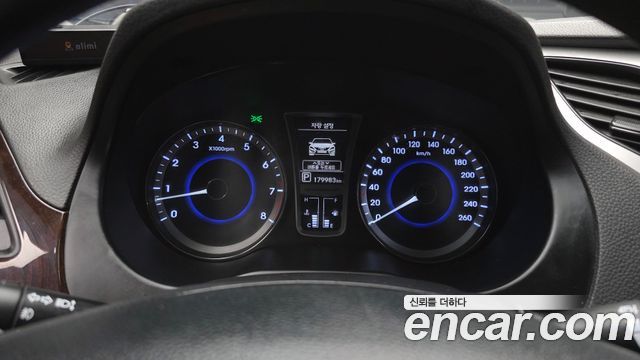 Hyundai Grandeur 2014 — photo 8