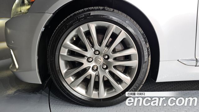 Lexus LS 2014 — photo 5