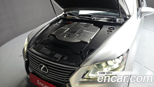 Lexus LS 2014 — photo 6