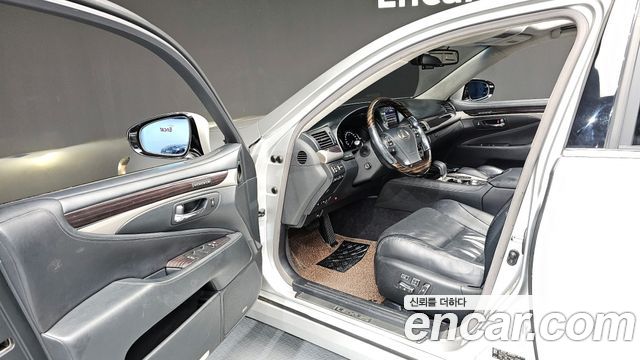 Lexus LS 2014 — photo 10