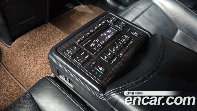 Lexus LS 2014 — photo 18
