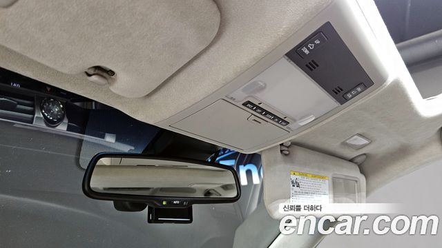 Lexus LS 2014 — photo 20