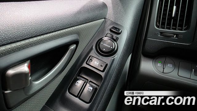 Hyundai Starex 2020 — photo 19