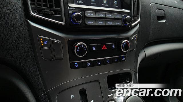 Hyundai Starex 2020 — photo 22