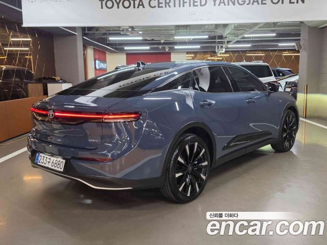 Toyota Crown 2026 — photo 2