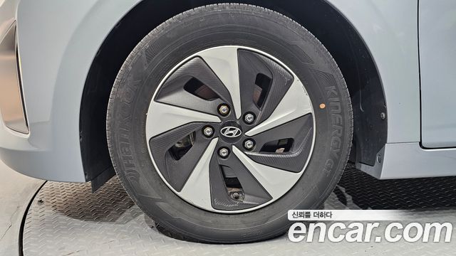 Hyundai Ioniq 2018 — photo 5