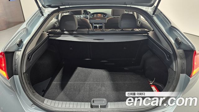 Hyundai Ioniq 2018 — photo 26