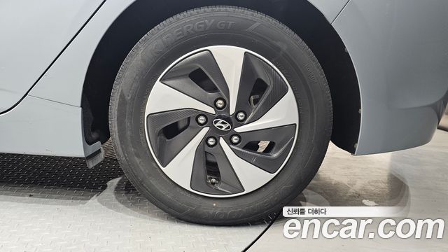 Hyundai Ioniq 2018 — photo 7