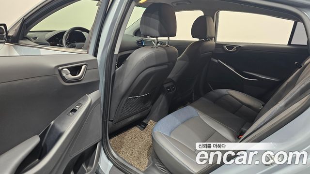 Hyundai Ioniq 2018 — photo 30