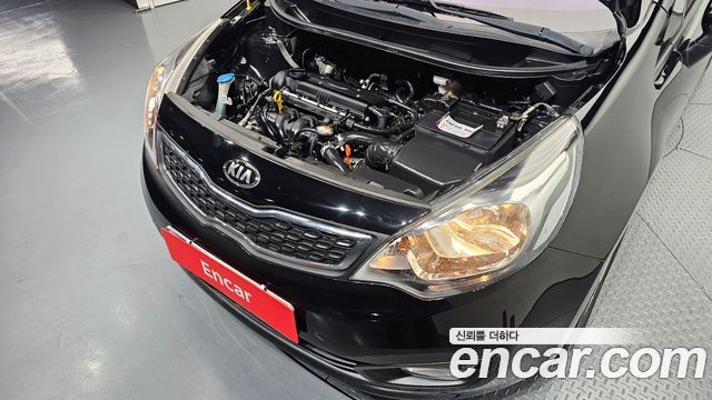 Kia pride 2014 — photo 6