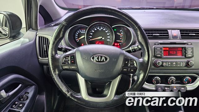Kia pride 2014 — photo 19