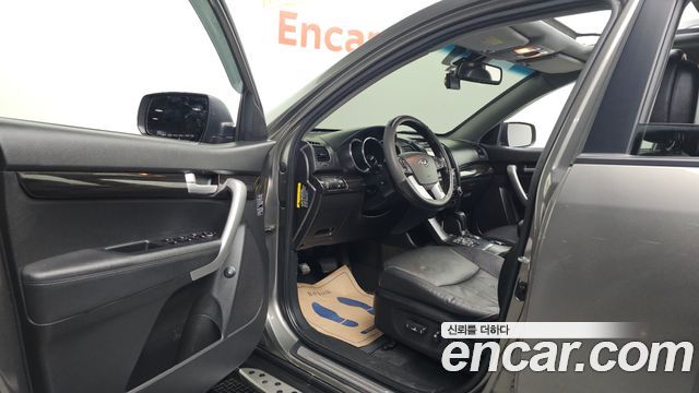 Kia Sorento 2012 — photo 10