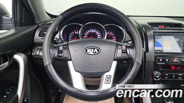 Kia Sorento 2012 — photo 14