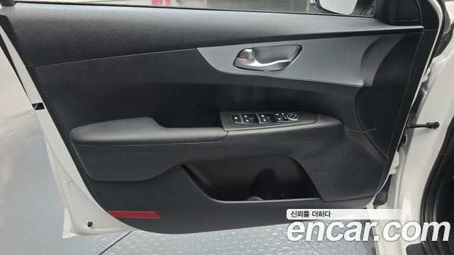 Kia K3 2022 — photo 14