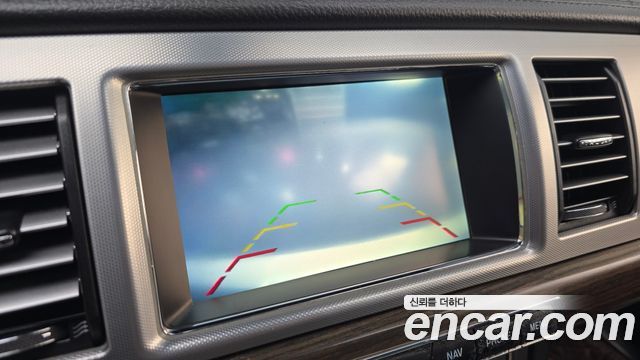 Jaguar XF 2012 — photo 16