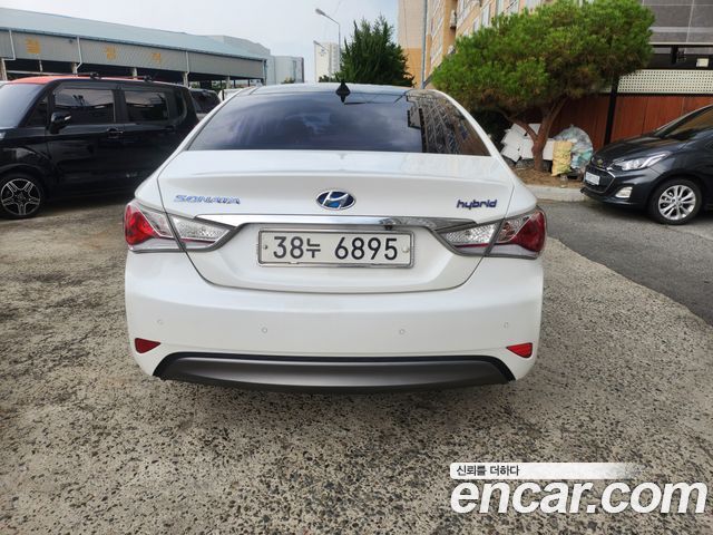 Hyundai Sonata 2012 — photo 16