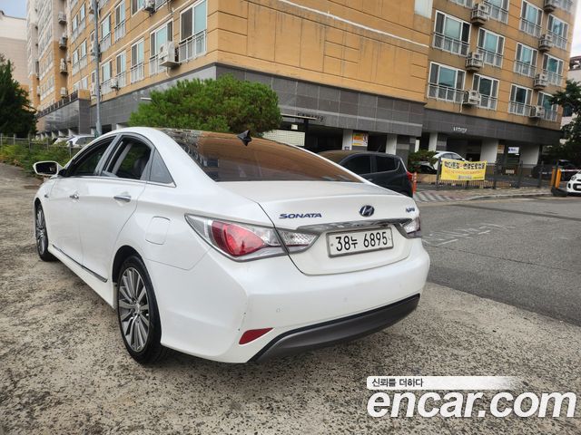 Hyundai Sonata 2012 — photo 18