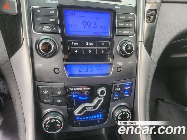 Hyundai Sonata 2012 — photo 19