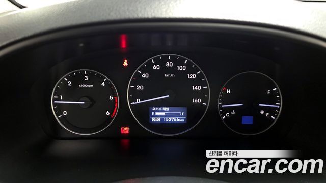 Hyundai Starex 2018 — photo 8
