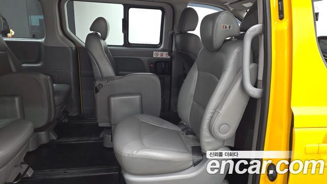Hyundai Starex 2018 — photo 12