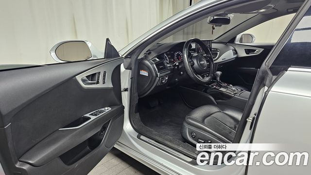Audi A7 2013 — photo 10