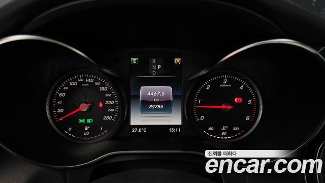 Mercedes-Benz C-Class 2018 — photo 8