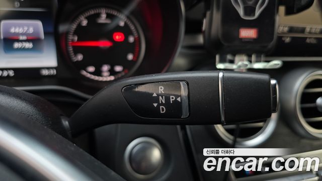 Mercedes-Benz C-Class 2018 — photo 9