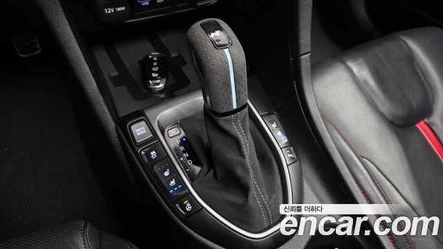 Hyundai Veloster 2018 — photo 9
