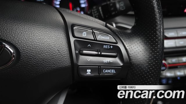 Hyundai Veloster 2018 — photo 18