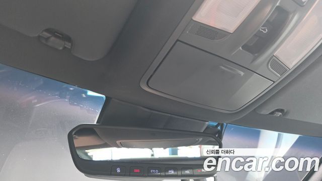 Hyundai Veloster 2018 — photo 19