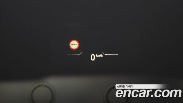 BMW 1-Series 2023 — photo 24