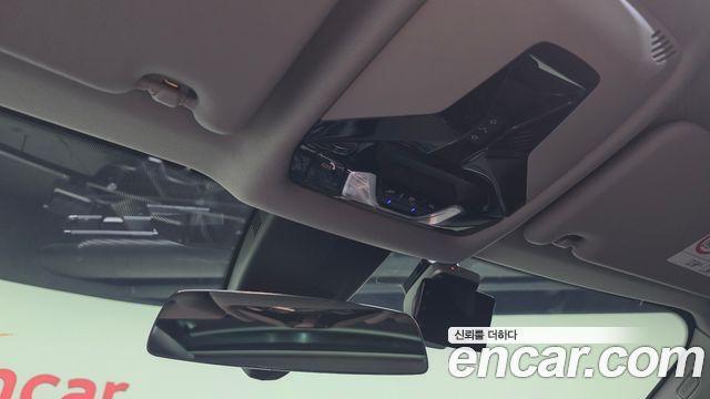 BMW 1-Series 2023 — photo 25