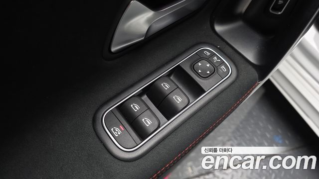 Mercedes-Benz CLA-Class 2025 — photo 30