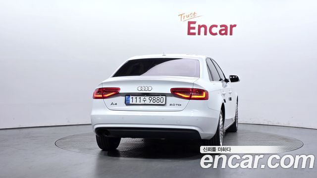 Audi A4 2013 — photo 4