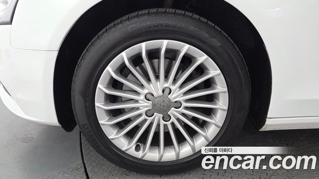 Audi A4 2013 — photo 5