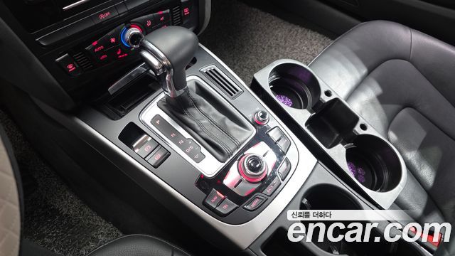 Audi A4 2013 — photo 9