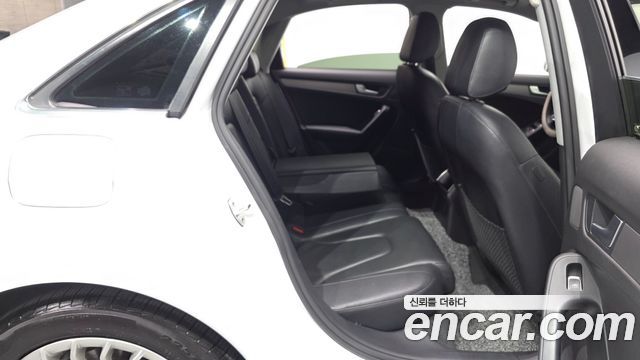 Audi A4 2013 — photo 12
