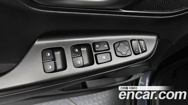 Hyundai Kona 2019 — photo 28