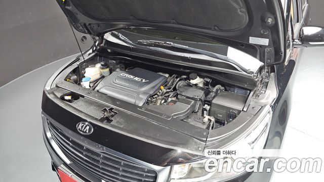 Kia Canival 2017 — photo 6